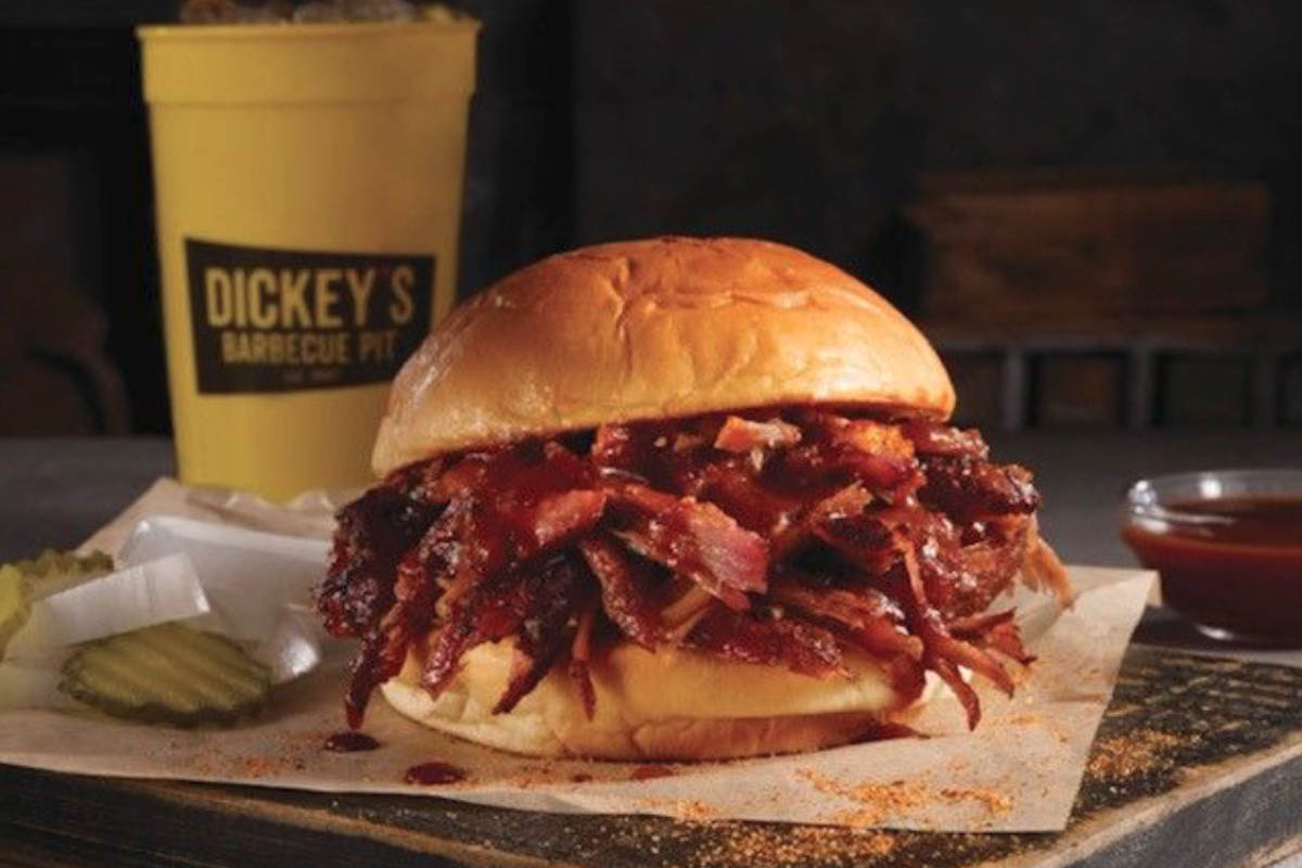 Bbq pit discount pulled pork
