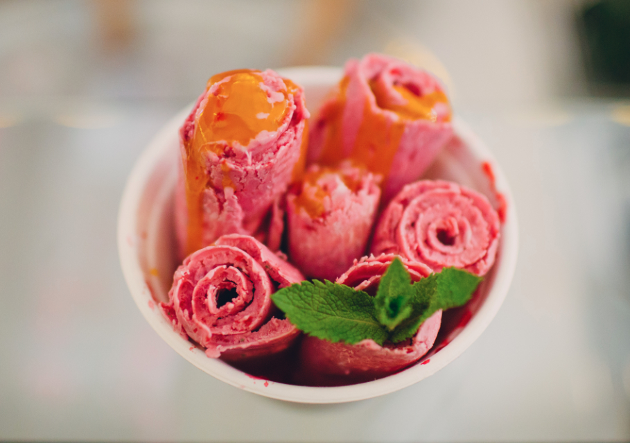 Thai rolled ice cream