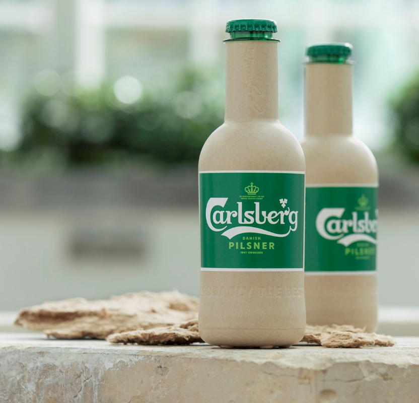 Bouteilles de Carlsberg en pâte de bois