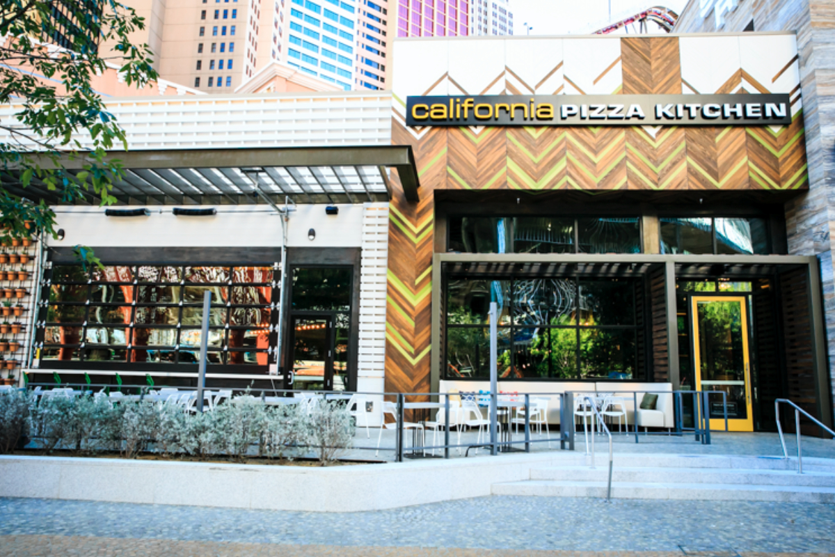 California Pizza Kitchen Heading To Canada 2020 02 05 Food Business News