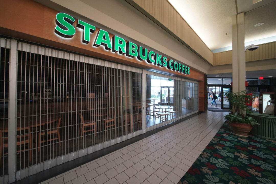 Starbucks plans mall closings, more pickup-only stores | 2020-05-22
