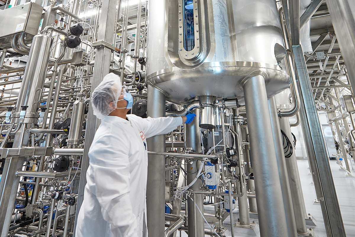 Upside Foods opens cultivated meat production facility