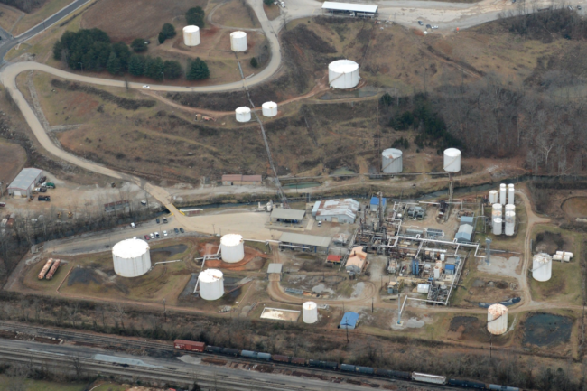 Aerial view of Continental Refinery Co.'s site in Somerset, Ky.