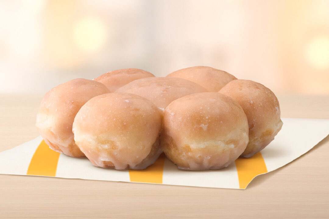 When Does McDonald’s Serve Lunch In 2022? (Times + Days)