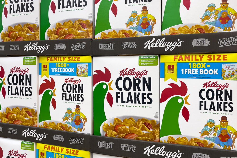 Corn Flakes at store