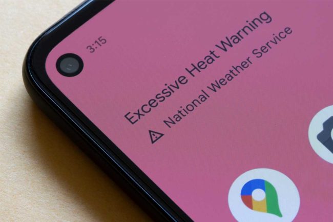 Excessive heat warning notification on a smart phone
