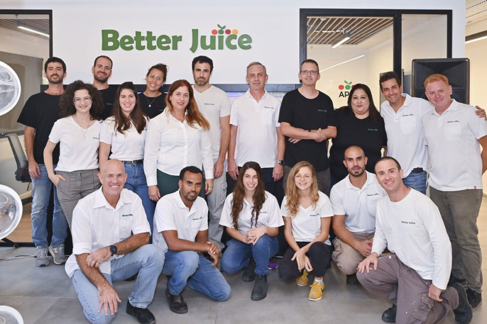 Better Juice team at the opening