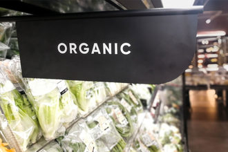 Organic sign at a supermarket