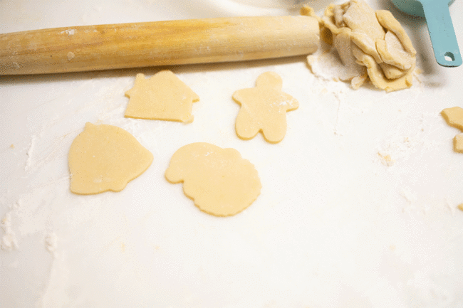 Sugar-Cookie-Shapes-Treehouse-Lead_adst_sarah.gif
