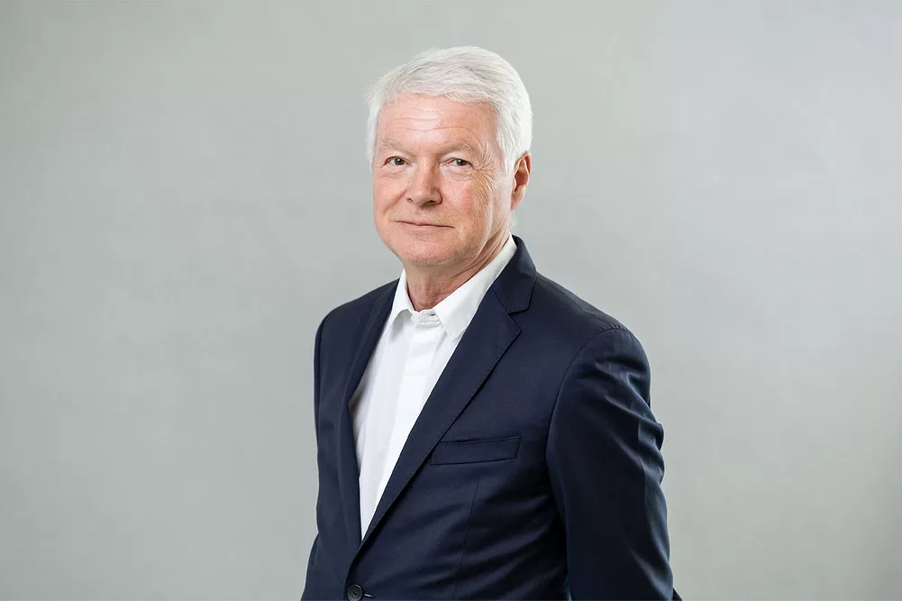 Peets interim CEO