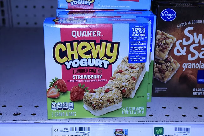 Quaker bars on shelf