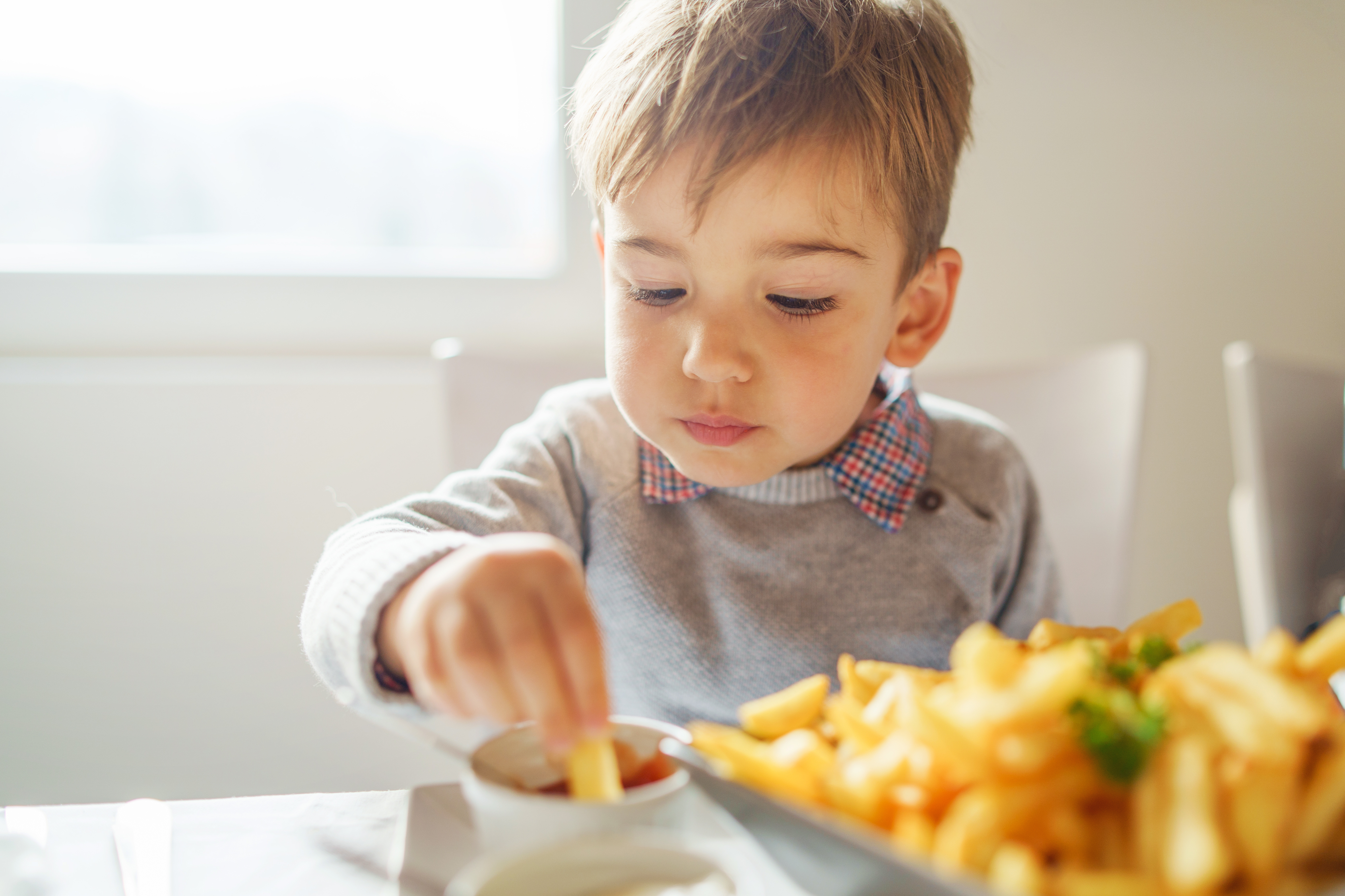 kid eating