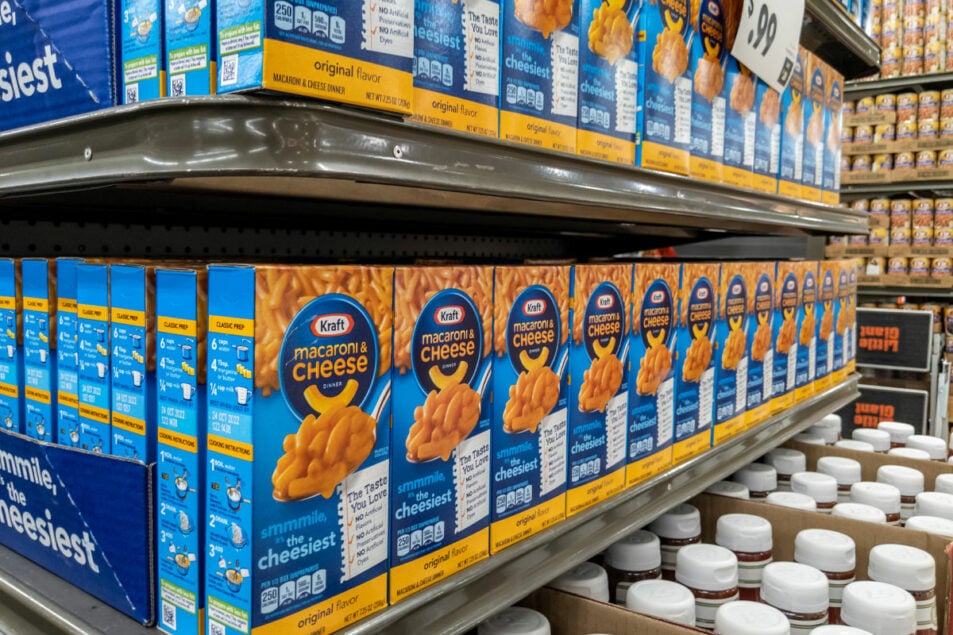 https://www.foodbusinessnews.net/ext/resources/2025/06/17/Kraft-Heinz-Colors-Lead_adst_ColleenMichaels.jpg?height=635&t=1750182025&width=1200