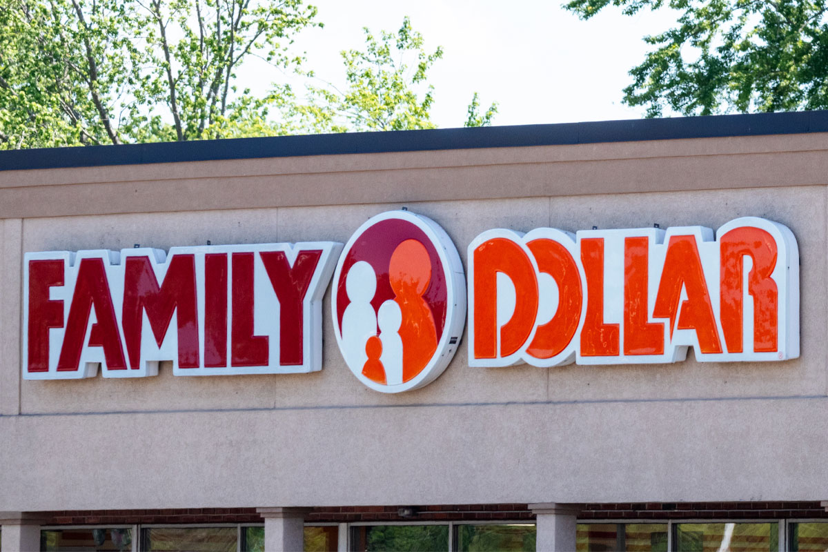 Family-Dollar-Lead_adst_K-Kstock.jpg
