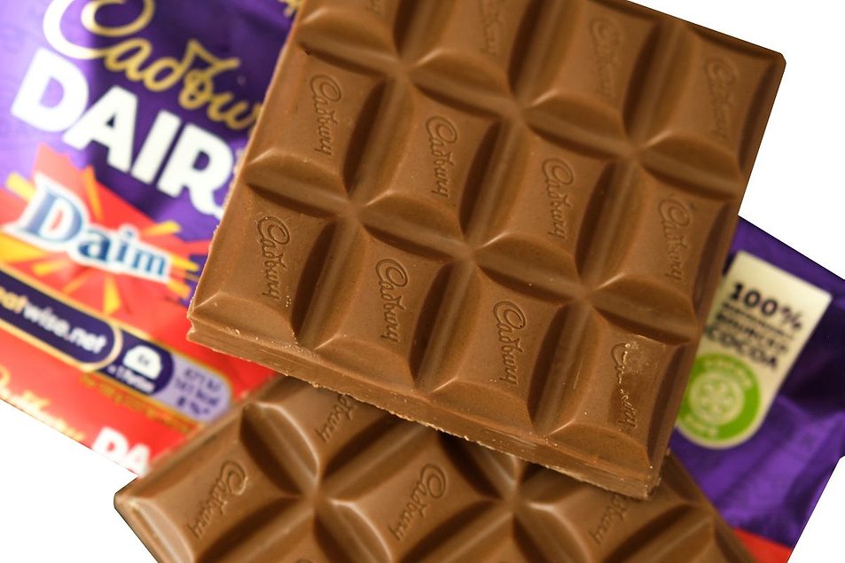 https://www.foodbusinessnews.net/ext/resources/2025/08/05/mondelez-cooca-lead----MARTIN-LEE.jpg?height=635&t=1754396337&width=1200
