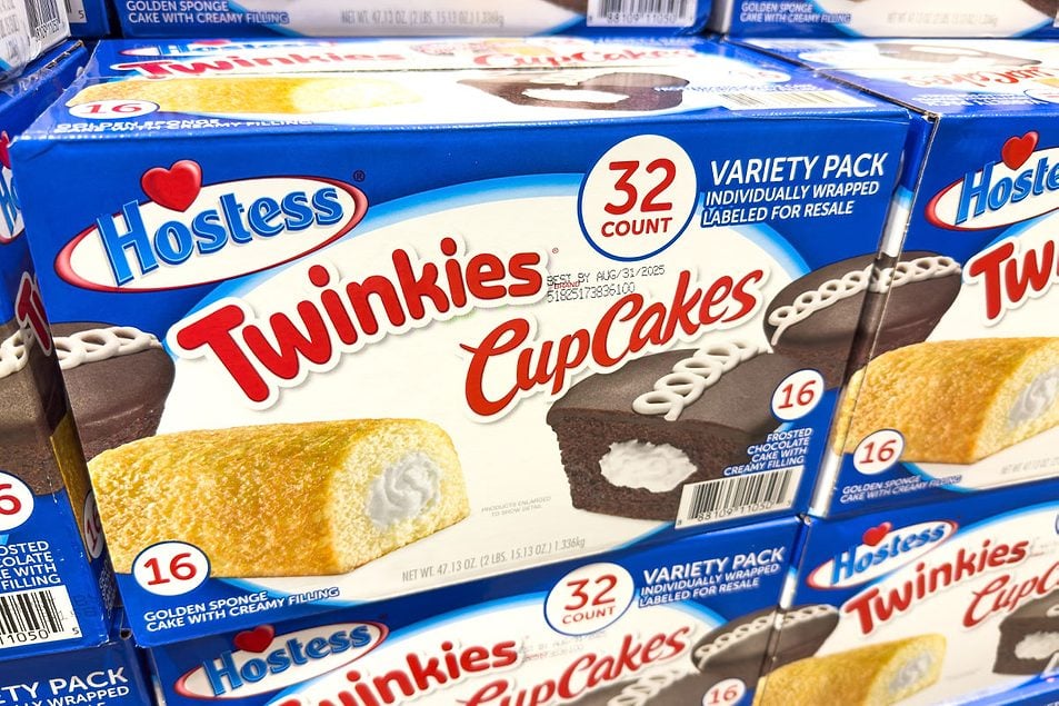 https://www.foodbusinessnews.net/ext/resources/2025/10/03/JM-Smucker-Hostess-Plant-Lead_adst_Jammer-Gene.jpg?height=635&t=1759494836&width=1200